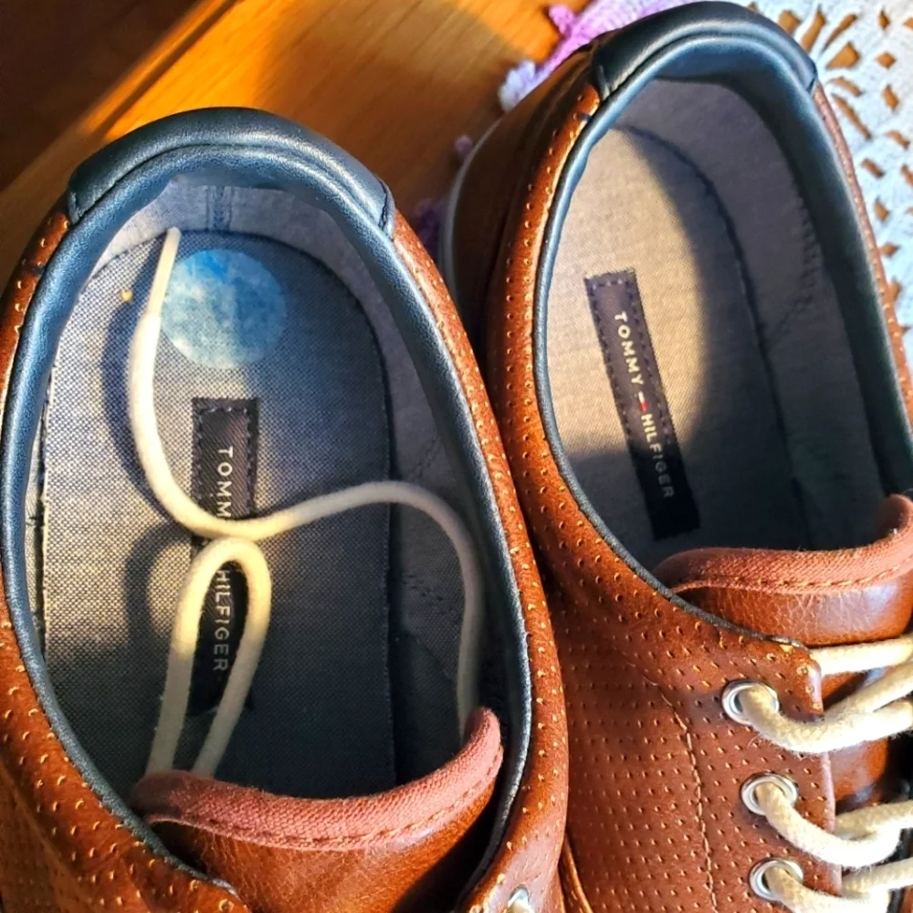 Tommy Hilfiger Mens Shoe
